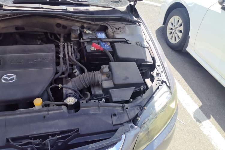 Used Mazda 6 2011 2.0L Automatic Luxury Version Engine Bay Left