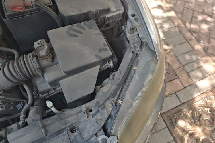 Used Mazda 6 2011 2.0L Automatic Fashion Edition Engine Bay Left