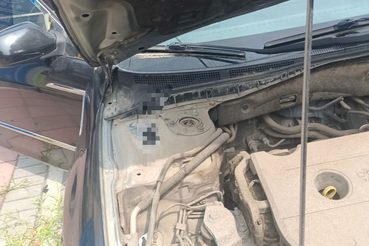 Used Mazda 6 2011 2.0L Automatic Ultra-Luxury Version Engine Bay Right