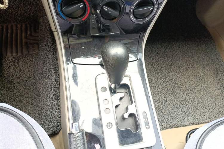 Used Mazda 6 2011 2.0L Automatic Fashion Edition Gear Lever
