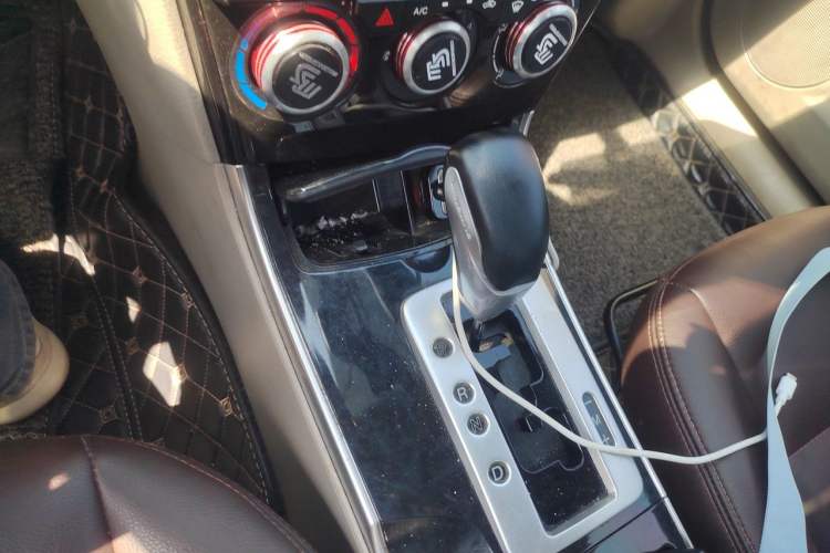 Used Mazda 6 2011 2.0L Automatic Fashion Edition Gear Lever