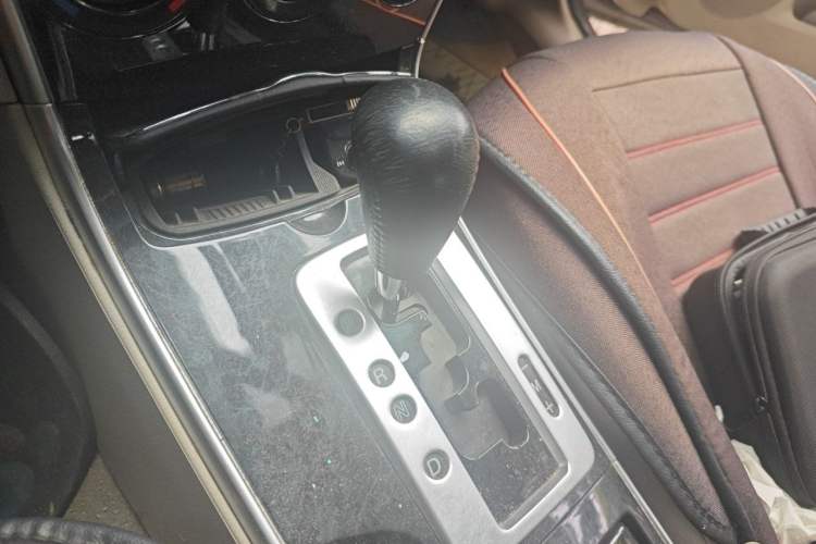 Used Mazda 6 2011 2.0L Automatic Fashion Edition Gear Lever