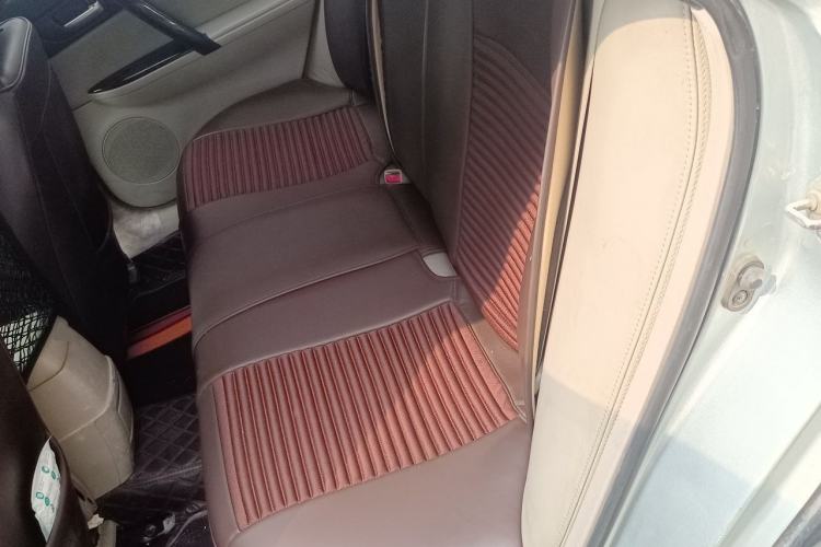 Used Mazda 6 2011 2.0L Automatic Ultra-Luxury Version Left Rear Seat