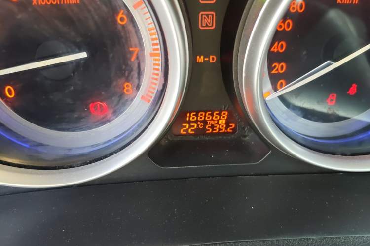 Used Mazda 6 2011 Coupe 2.0L Automatic Elite Edition Odometer Close Up