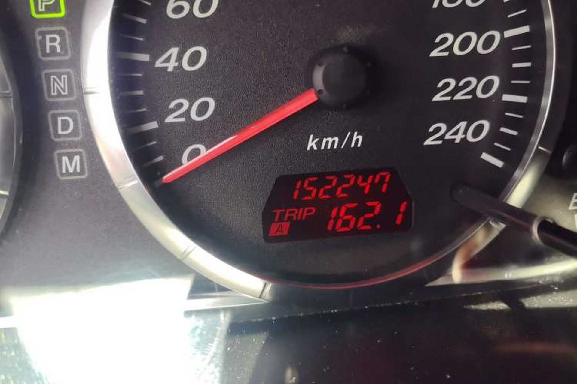 Used Mazda 6 2011 2.0L Automatic Luxury Version Odometer Close Up