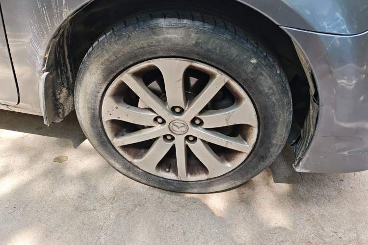Used Mazda 6 2011 2.0L Automatic Fashion Edition Right Front Wheel Hub