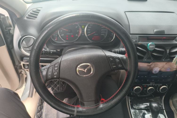 Used Mazda 6 2011 2.0L Automatic Ultra-Luxury Version Steering Wheel