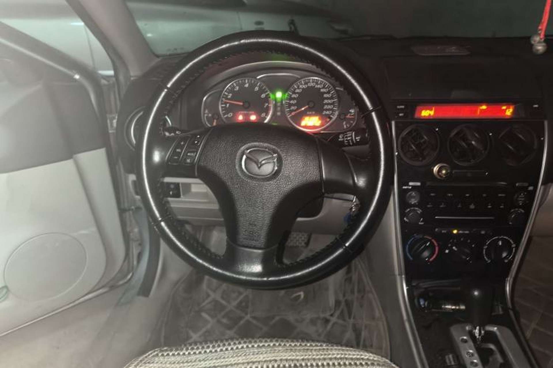 Used Mazda 6 2011 2.0L Automatic Fashion Edition Steering Wheel