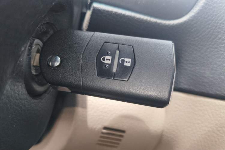 Used Mazda 6 2011 2.0L Automatic Ultra-Luxury Version Vehicle Key