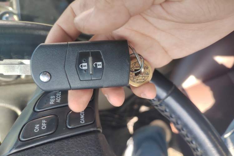 Used Mazda 6 2011 2.0L Automatic Fashion Edition Vehicle Key
