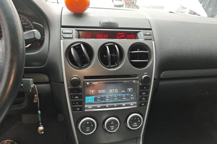 Used Mazda 6 2011 2.0L Automatic Fashion Edition Audio And AC Panel