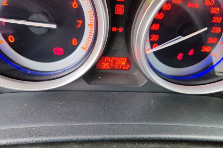 Used Mazda 6 2011 Coupe 2.0L Automatic Elite Edition Odometer Close Up