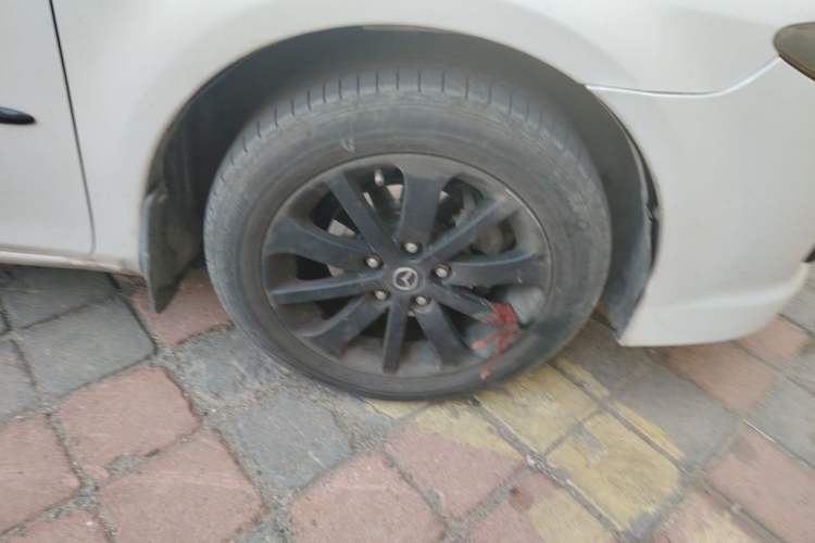 Used Mazda 6 2011 2.0L Automatic Fashion Edition Right Front Wheel Hub