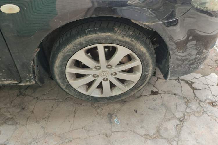 Used Mazda 6 2011 2.0L Automatic Fashion Edition Right Front Wheel Hub