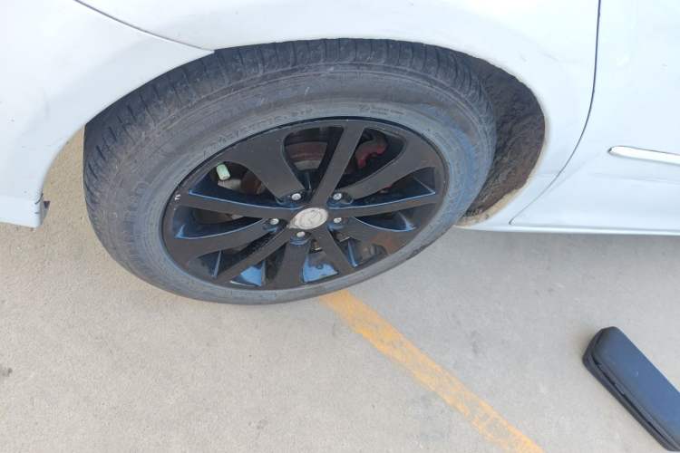 Used Mazda 6 2011 2.0L Automatic Fashion Edition Right Front Wheel Hub