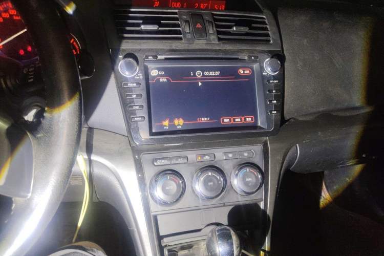 Used Mazda 6 2012 2.0L Automatic Elite Edition Audio And AC Panel