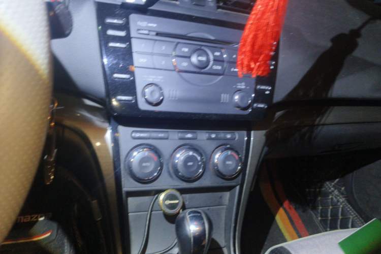 Used Mazda 6 2012 2.0L Automatic Elite Edition Audio And AC Panel