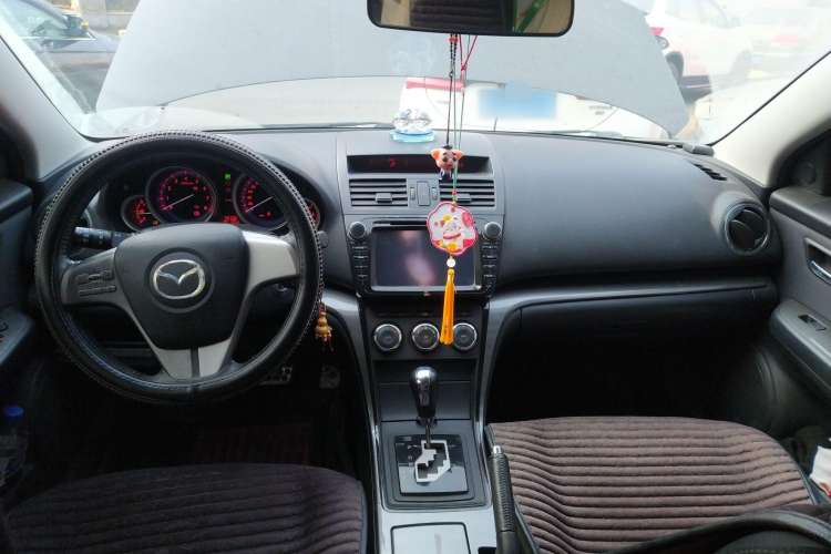 Used Mazda 6 2012 Coupe 2.0L Automatic Elite Edition Center Console
