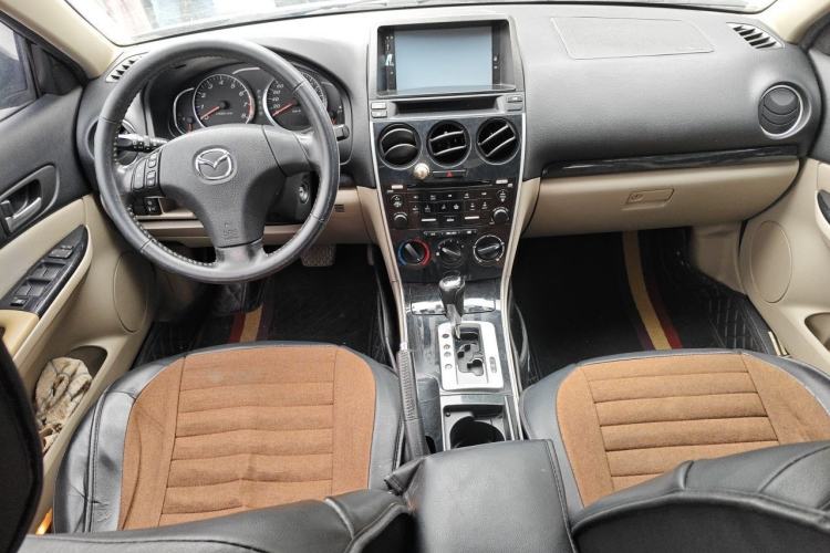 Used Mazda 6 2012 2.0L Automatic Fashion Edition Center Console