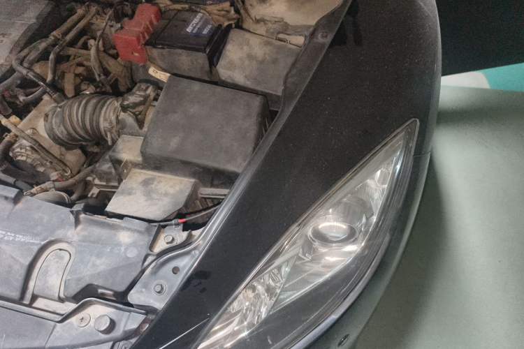 Used Mazda 6 2012 2.0L Automatic Elite Edition Engine Bay Left