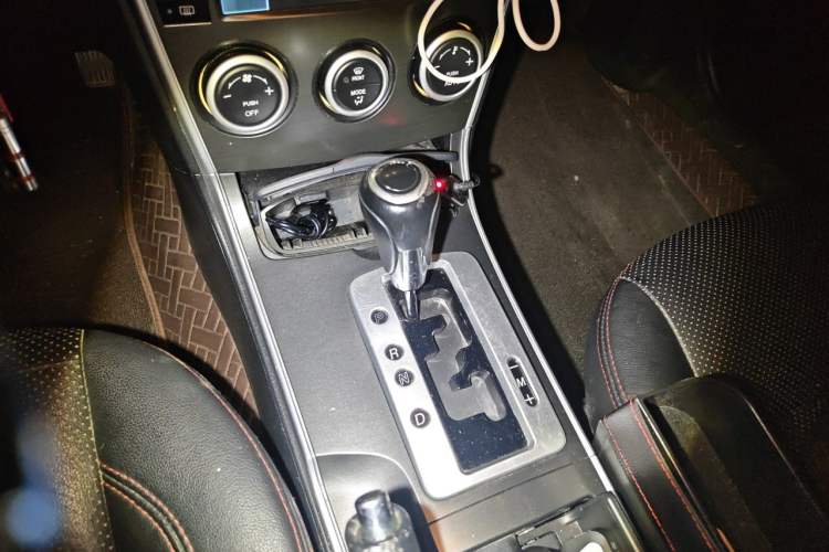 Used Mazda 6 2012 2.0L Automatic Fashion Edition Gear Lever