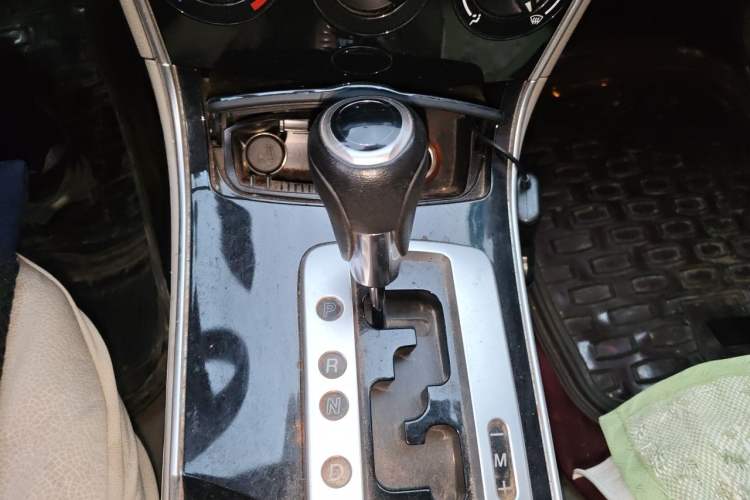 Used Mazda 6 2012 2.0L Automatic Fashion Edition Gear Lever