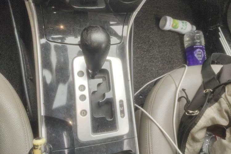 Used Mazda 6 2012 2.0L Automatic Fashion Edition Gear Lever