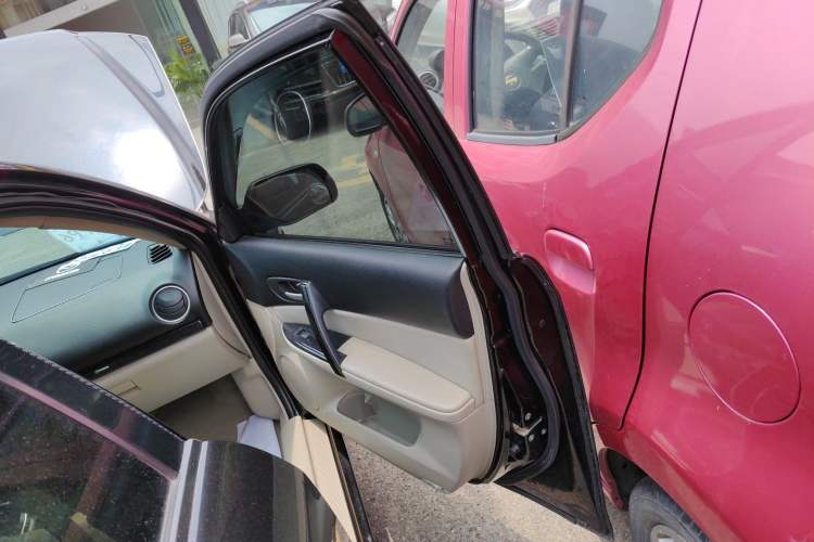 Used Mazda 6 2012 2.0L Automatic Fashion Edition Interior 2