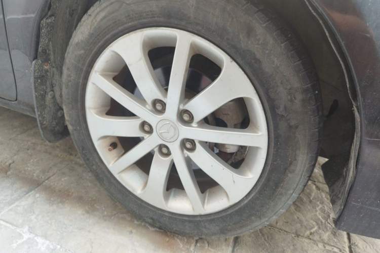 Used Mazda 6 2012 2.0L Automatic Fashion Edition Right Front Wheel Hub