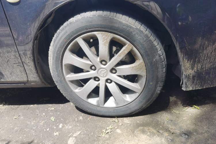 Used Mazda 6 2012 2.0L Automatic Fashion Edition Right Front Wheel Hub