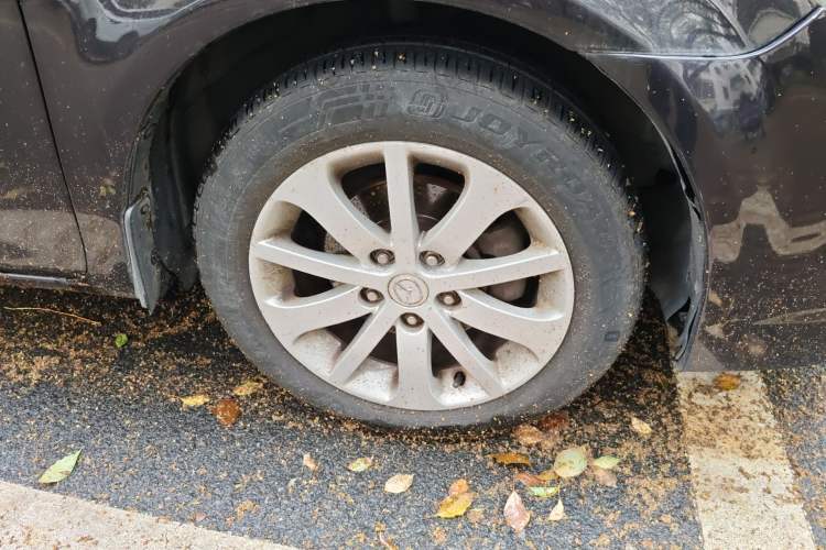 Used Mazda 6 2012 2.0L Automatic Fashion Edition Right Front Wheel Hub