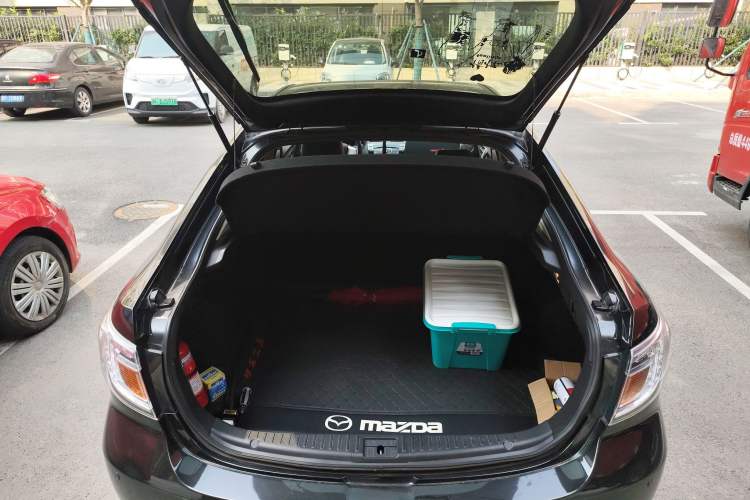 Used Mazda 6 2012 Coupe 2.0L Automatic Elite Edition Trunk