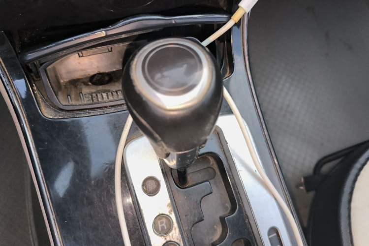 Used Mazda 6 2012 2.0L Automatic Fashion Edition Gear Lever