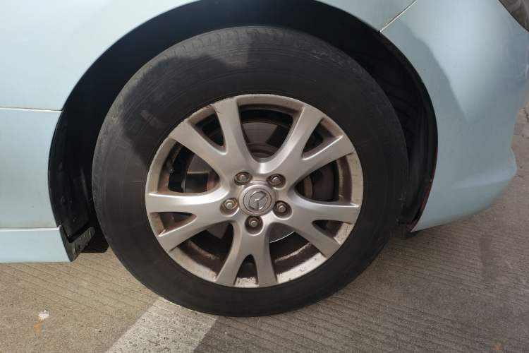 Used Mazda 6 2012 2.0L Automatic Elite Edition Right Front Wheel Hub