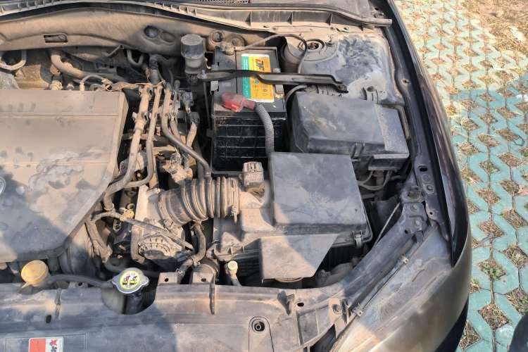 Used Mazda 6 2012 2.0L Automatic Fashion Edition Engine Bay Left
