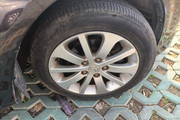 Used Mazda 6 2012 2.0L Automatic Fashion Edition Right Front Wheel Hub