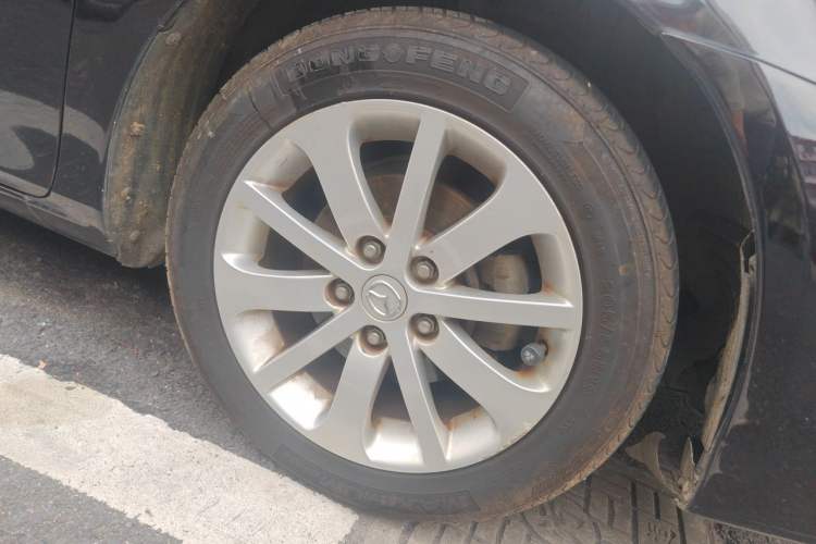 Used Mazda 6 2012 2.0L Automatic Fashion Edition Right Front Wheel Hub