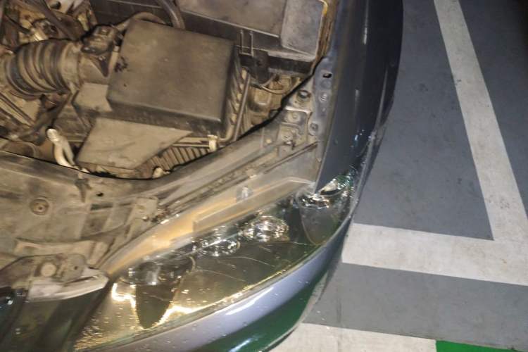 Used Mazda 6 2012 2.0L Automatic Fashion Edition Engine Bay Left