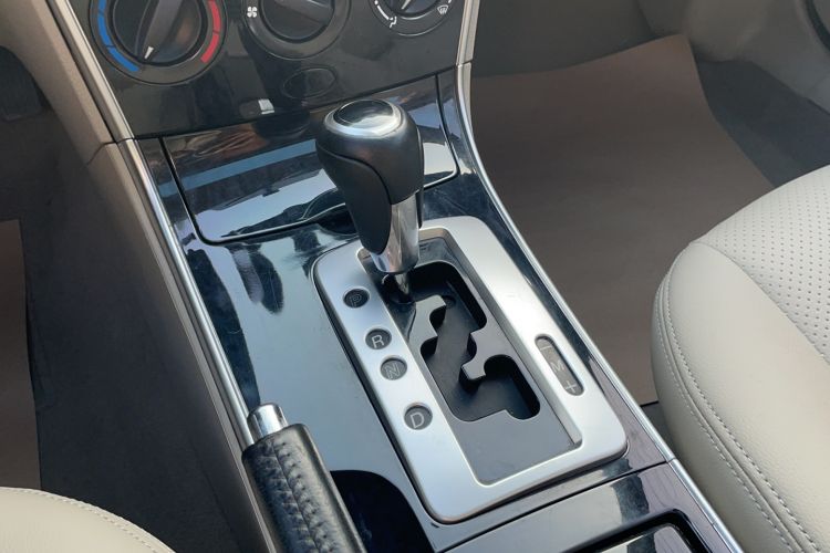 Used Mazda 6 2012 2.0L Automatic Fashion Edition Gear Lever