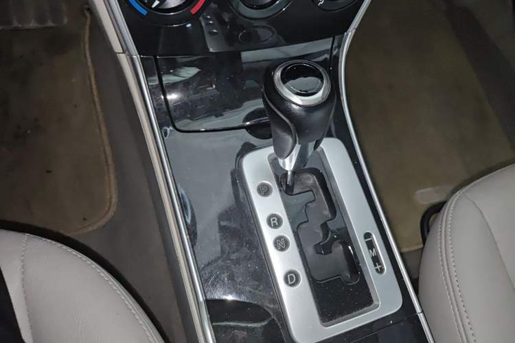 Used Mazda 6 2012 2.0L Automatic Fashion Edition Gear Lever