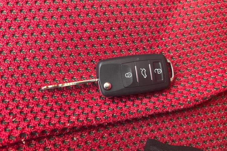 Used Mazda 6 2012 2.0L Automatic Fashion Edition Vehicle Key