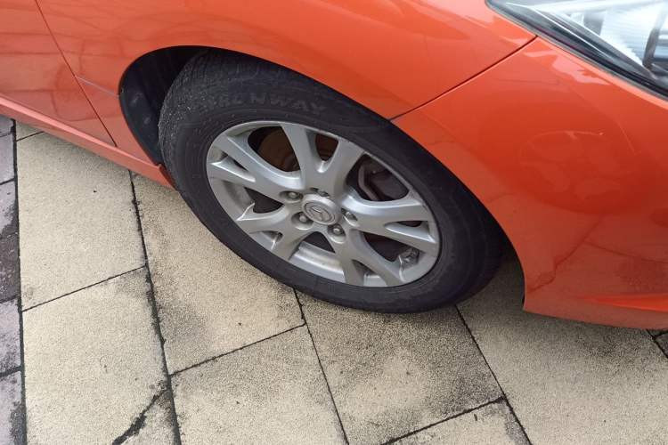 Used Mazda 6 2012 2.0L Automatic Elite Edition Right Front Wheel Hub
