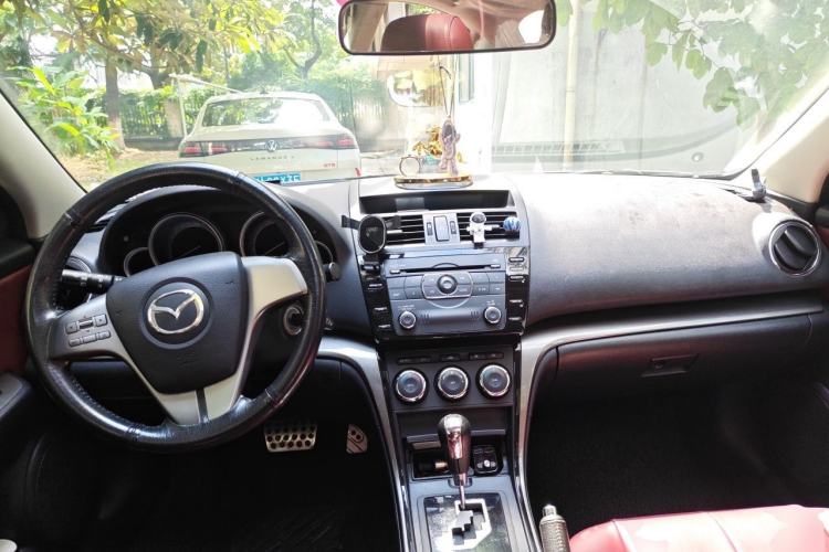 Used Mazda 6 2012 Coupe 2.0L Automatic Elite Edition Center Console
