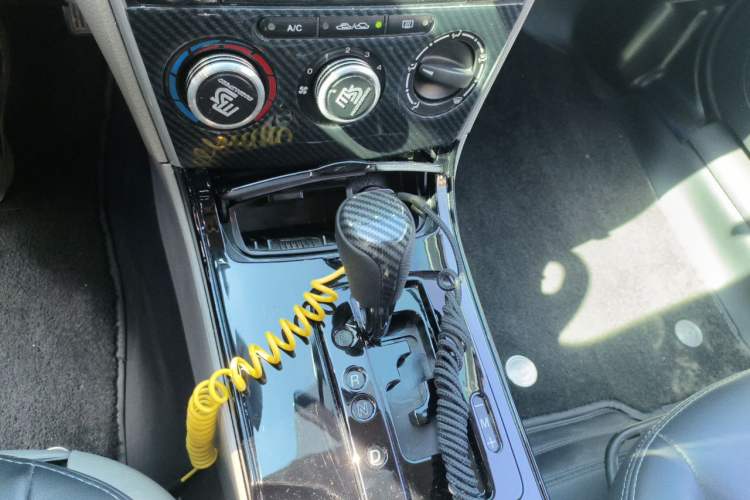 Used Mazda 6 2012 2.0L Automatic Fashion Edition Gear Lever