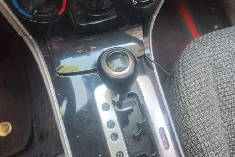 Used Mazda 6 2012 2.0L Automatic Fashion Edition Gear Lever
