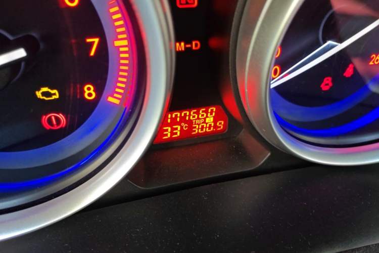 Used Mazda 6 2012 Coupe 2.0L Automatic Elite Edition Odometer Close Up