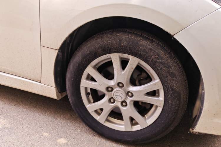 Used Mazda 6 2012 Coupe 2.0L Automatic Elite Edition Right Front Wheel Hub