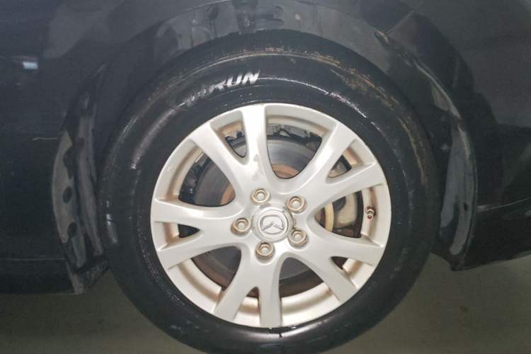 Used Mazda 6 2012 2.0L Automatic Elite Edition Right Front Wheel Hub