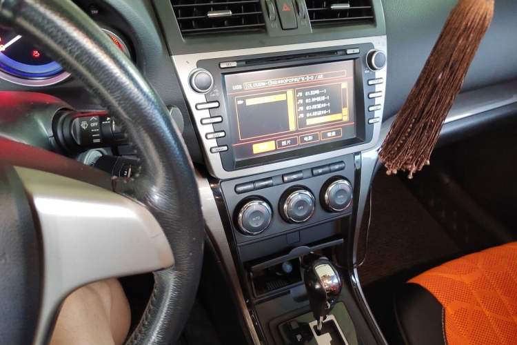 Used Mazda 6 2012 2.0L Automatic Elite Edition Audio And AC Panel