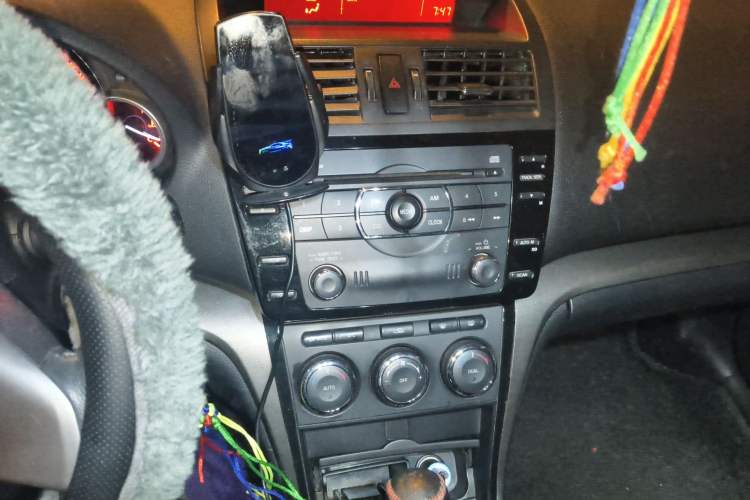 Used Mazda 6 2012 2.0L Automatic Elite Edition Audio And AC Panel